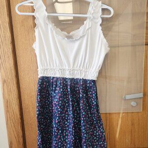Cute sundress womens size med